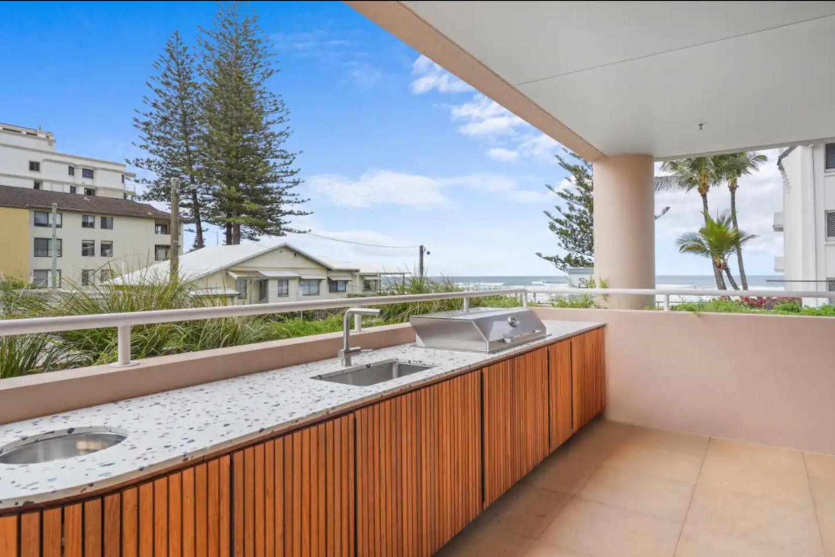 Apartment Luxury Beachside